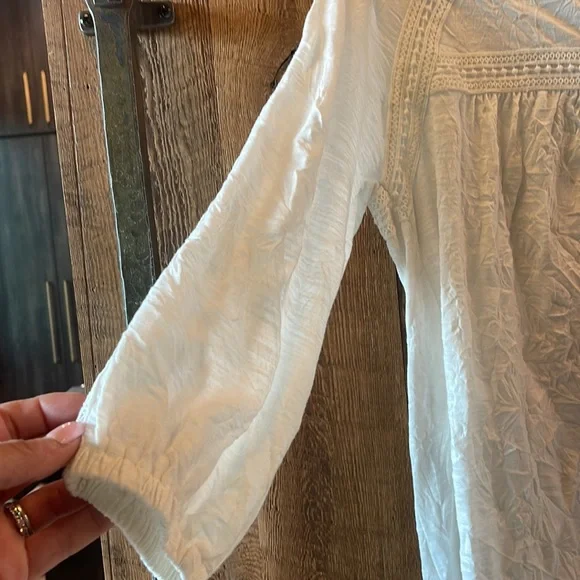 Women’s top - Picture 3 of 6